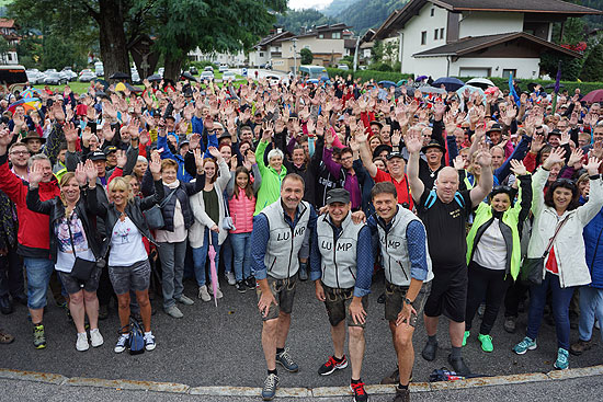 Fanwanderung mit "Die Zillertaler Haderlumpen"  am 11.08.2017 (&copy;Foto: GM Media)